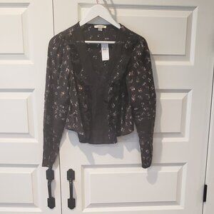 NWT: American Eagle Outfitters V Neck Ruffle Lace Blouse Top Size XS